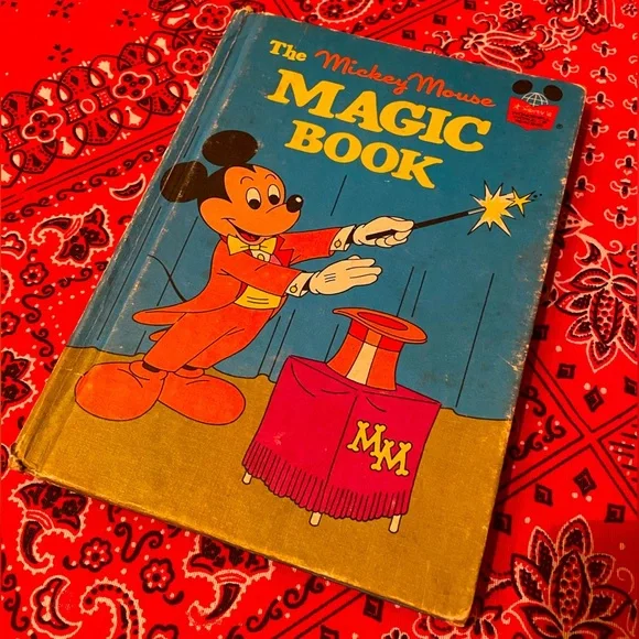 Vintage Classic Disney Mickey Mouse Magic Book! - 1960’s - Picture 1 of 6